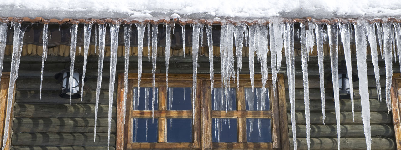spray foam prevents ice dams by providing proper insulation in Scottsdale attic spaces